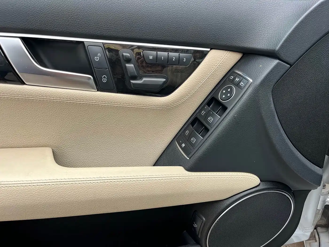 Фото 8 - Mercedes-Benz C-Class