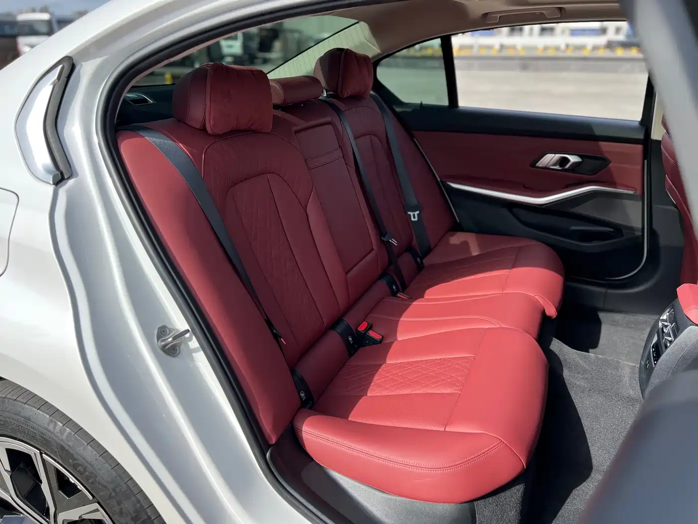BMW i3 2022 eDrive 35 L фото 19