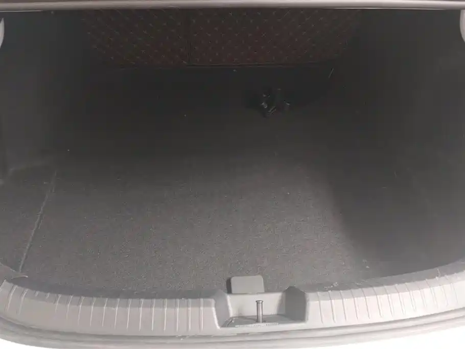 Volkswagen Sagitar 2023 300TSI DSG Leap Edition фото 4