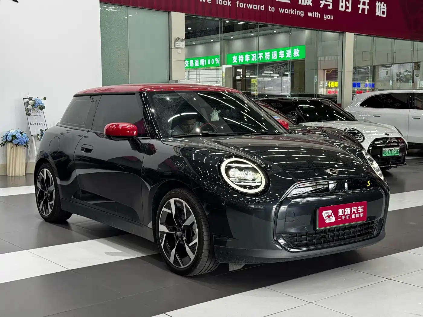 MINI Electric MINI COOPER 2024 2024 452km COOPER SE Artist