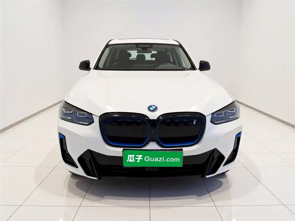 BMW iX3 2022 Innovation Leader фото 5