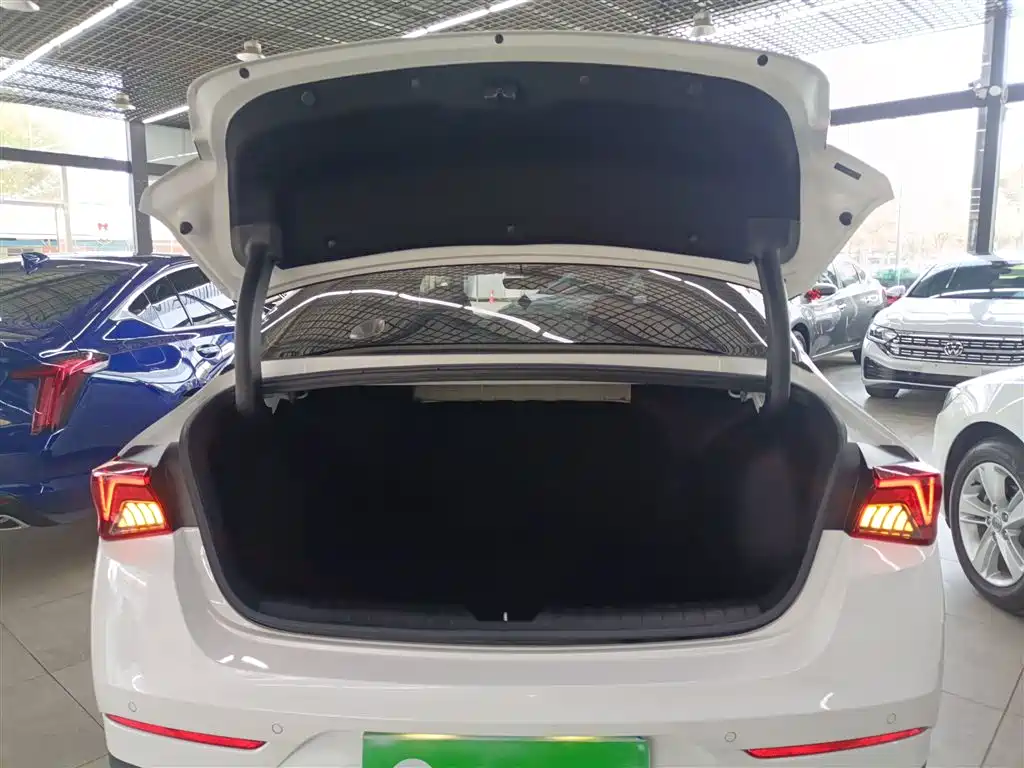 Kia K5 2021 270T CVVD Renewal Edition фото 16