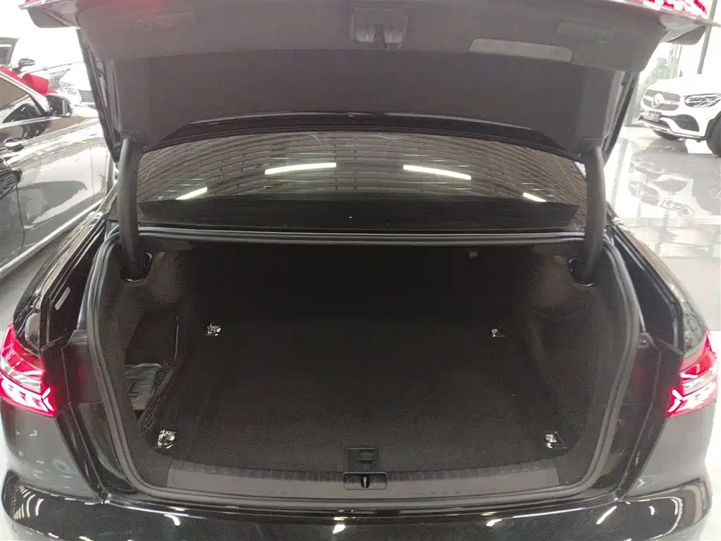 Audi A6L 2022 40 TFSI Luxury Elegance фото 15