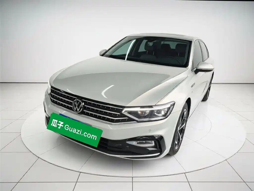 Volkswagen Magotan 2023 Model 2 Million Commemorative Edition 330TSI DSG Luxury