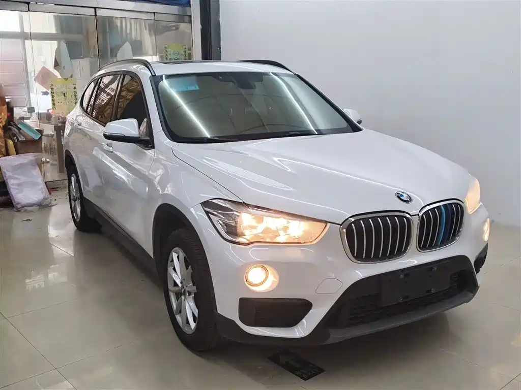 BMW X1 2019 sDrive18Li Fashion Model фото 21