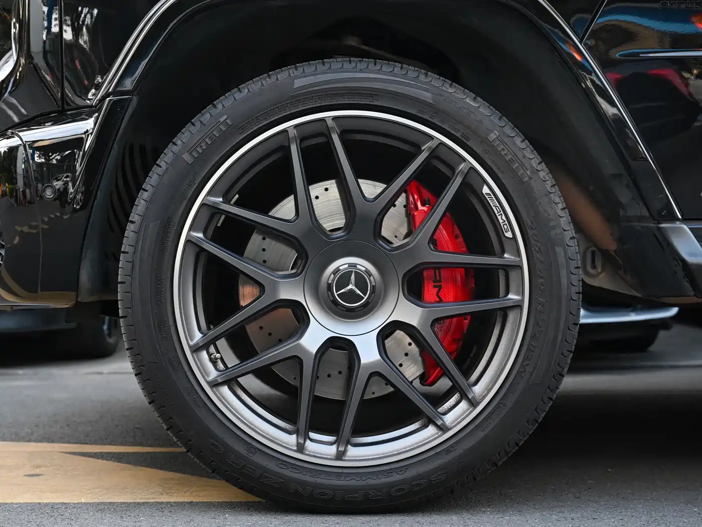 Mercedes-Benz G-Class AMG 2022 AMG G 63 55th Anniversary Edition фото 2
