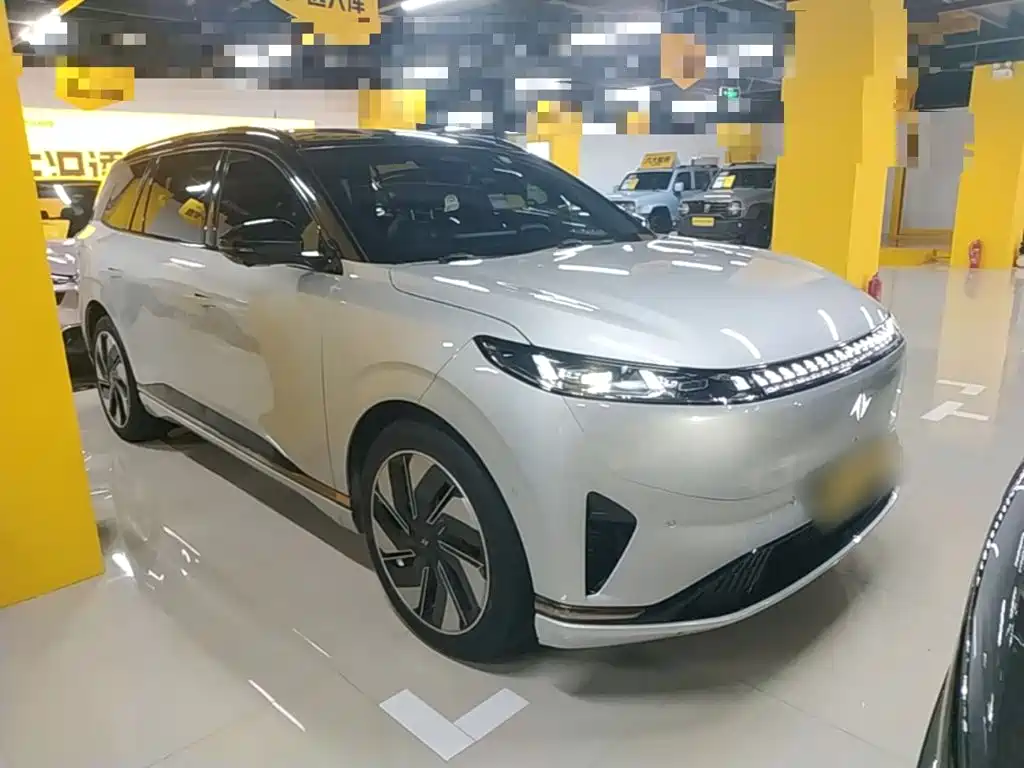 صورة 4 - Dongfeng Yipai eπ008