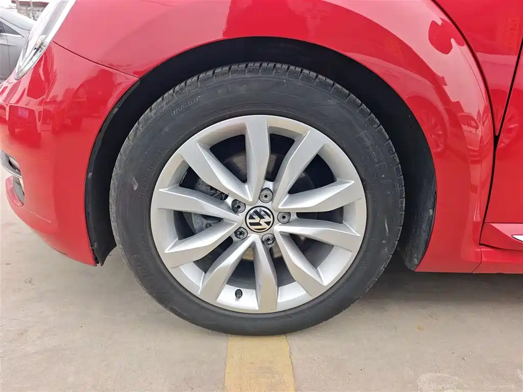 Volkswagen Beetle 2015 280TSI фото 23