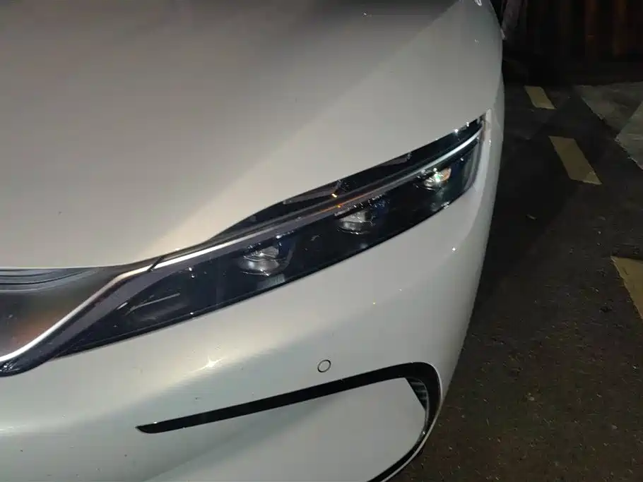 BYD Han 2025 DM-i Smart Drive Edition 125KM Elite фото 5