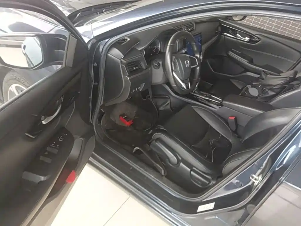 Honda ENVIX 2019 2019 180TURBO CVT Joy Edition China VI