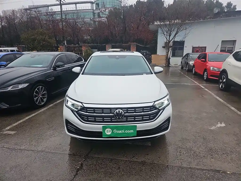 Volkswagen Sagitar 2025 300TSI DSG Surpass Edition фото 3