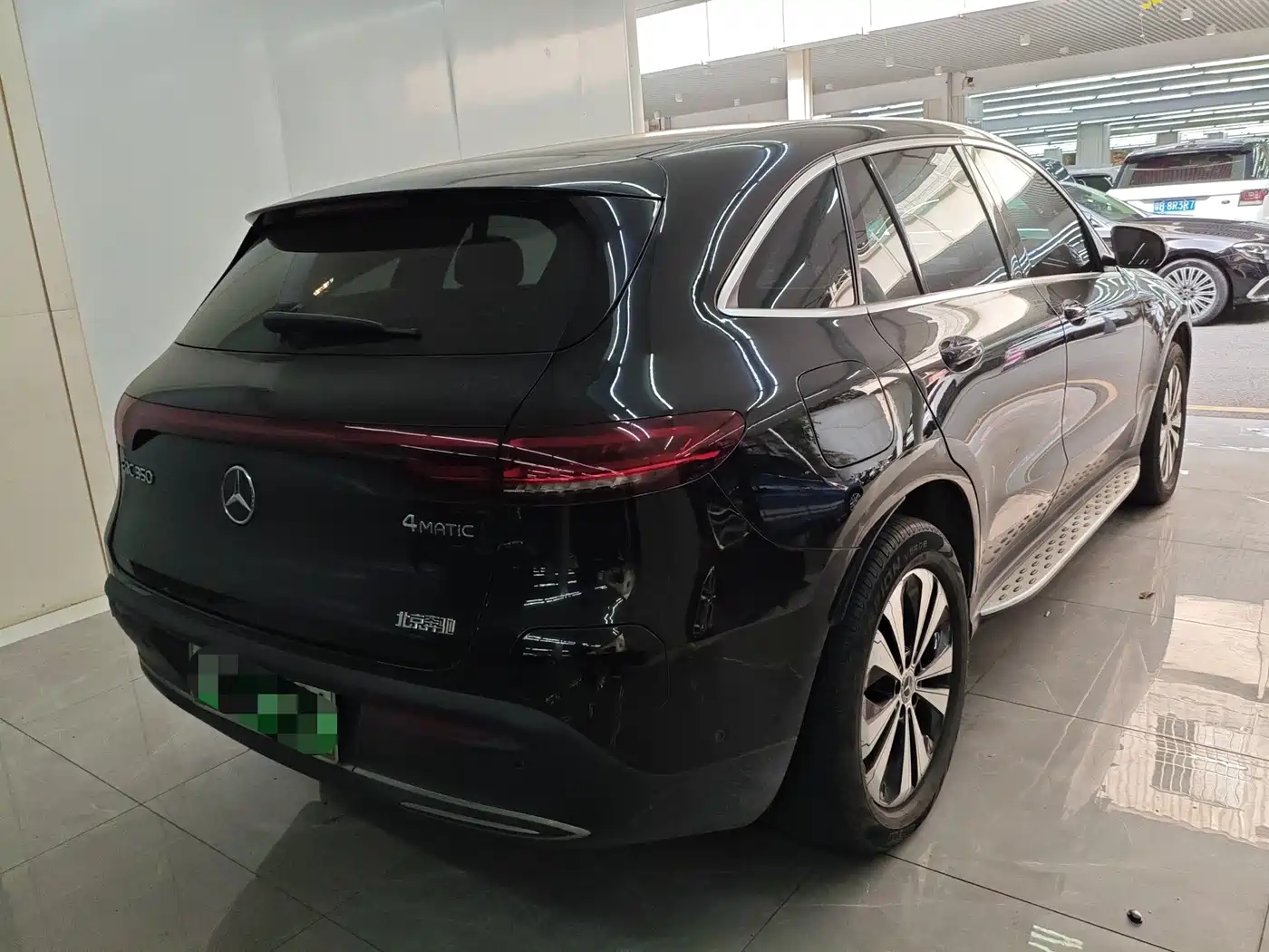 Mercedes-Benz EQC 2022 EQC 400 4MATIC фото 3