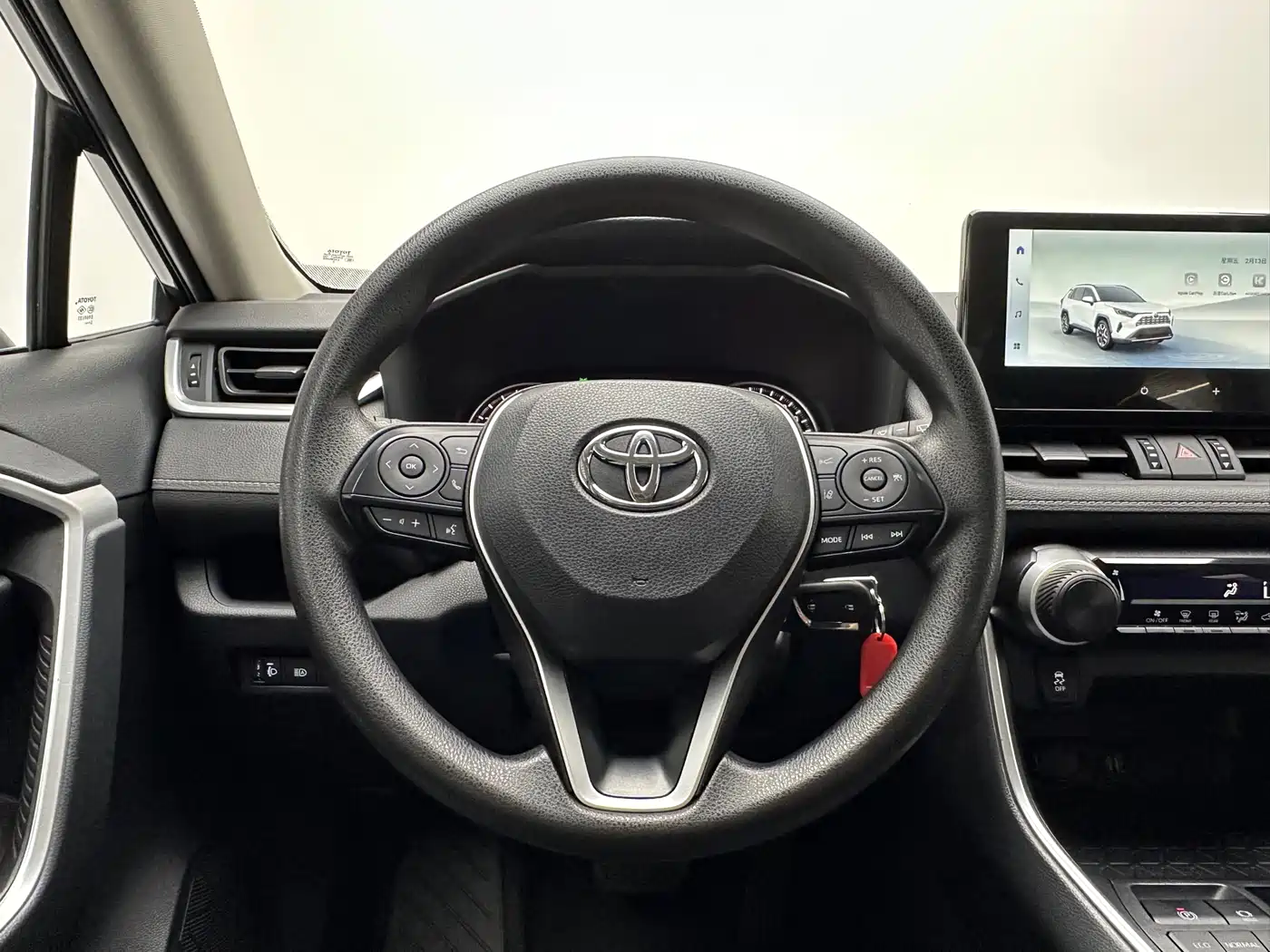 Toyota RAV4 Rongfang 2022 2.0L CVT 2WD Urban Edition фото 15