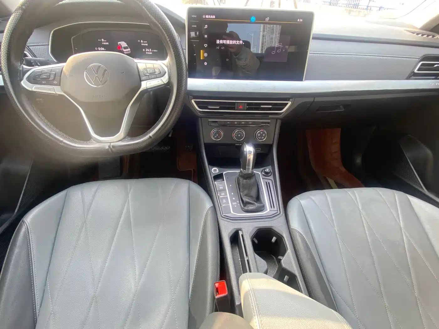 Volkswagen Lavida 2023 Facelift 1.5L Automatic 5 Million Edition фото 4