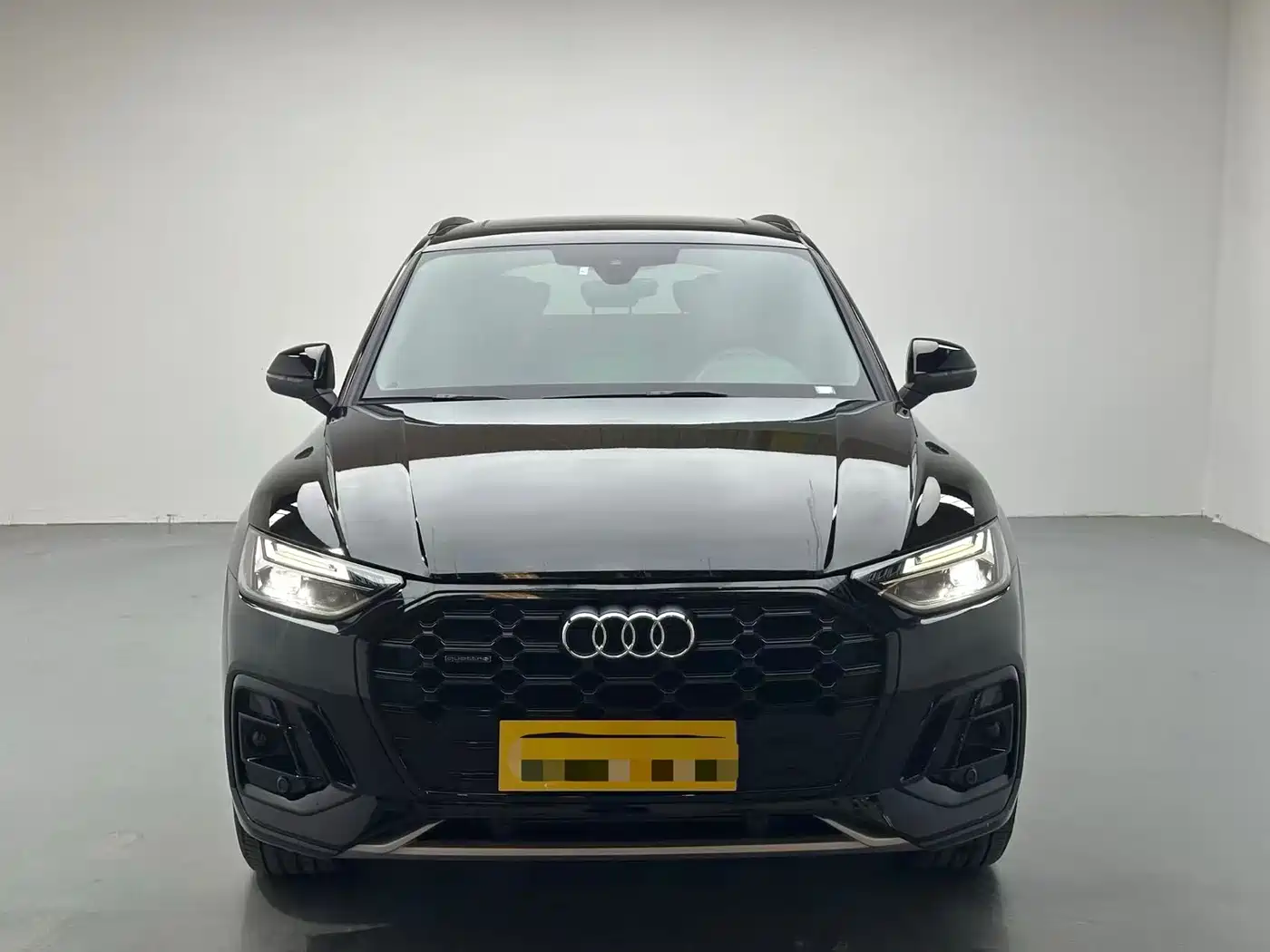 Audi Q5L 2024 Model 40 TFSI Luxury Dynamic фото 2