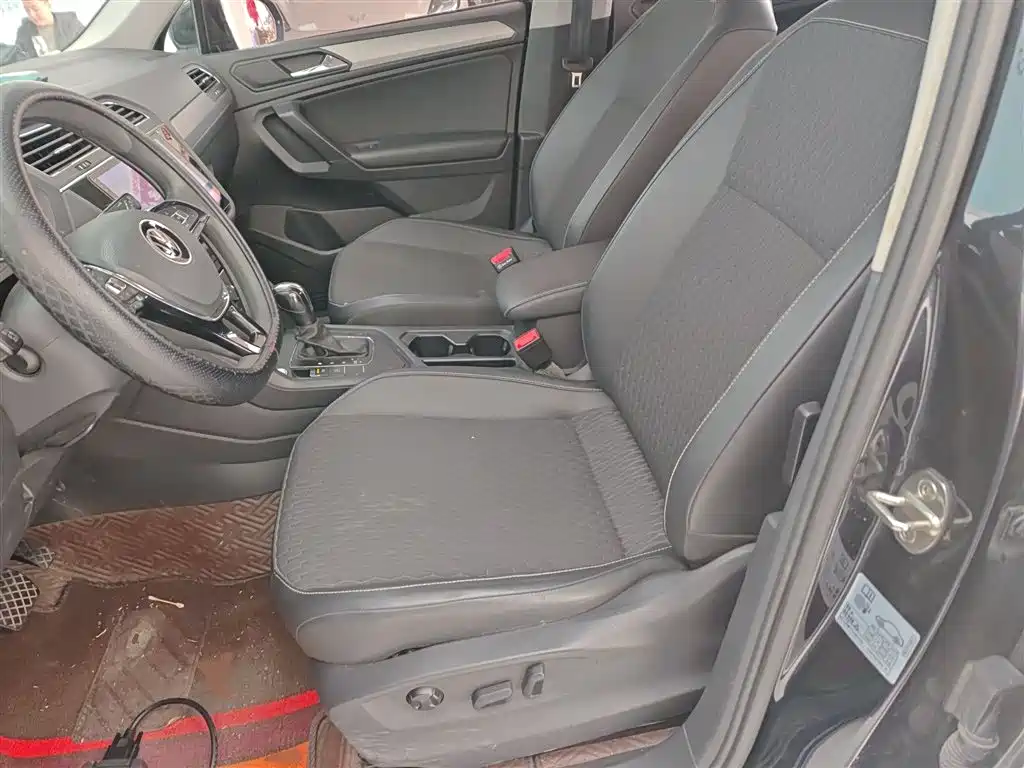 Volkswagen Tiguan L 2021 330TSI Automatic 2WD Comfort фото 11