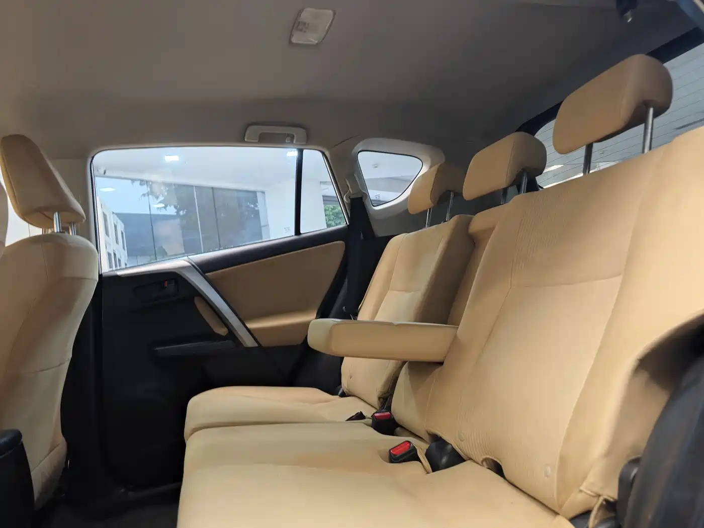Toyota RAV4 Rongfang 2016 2.0L CVT 2WD Urban (China V) фото 22
