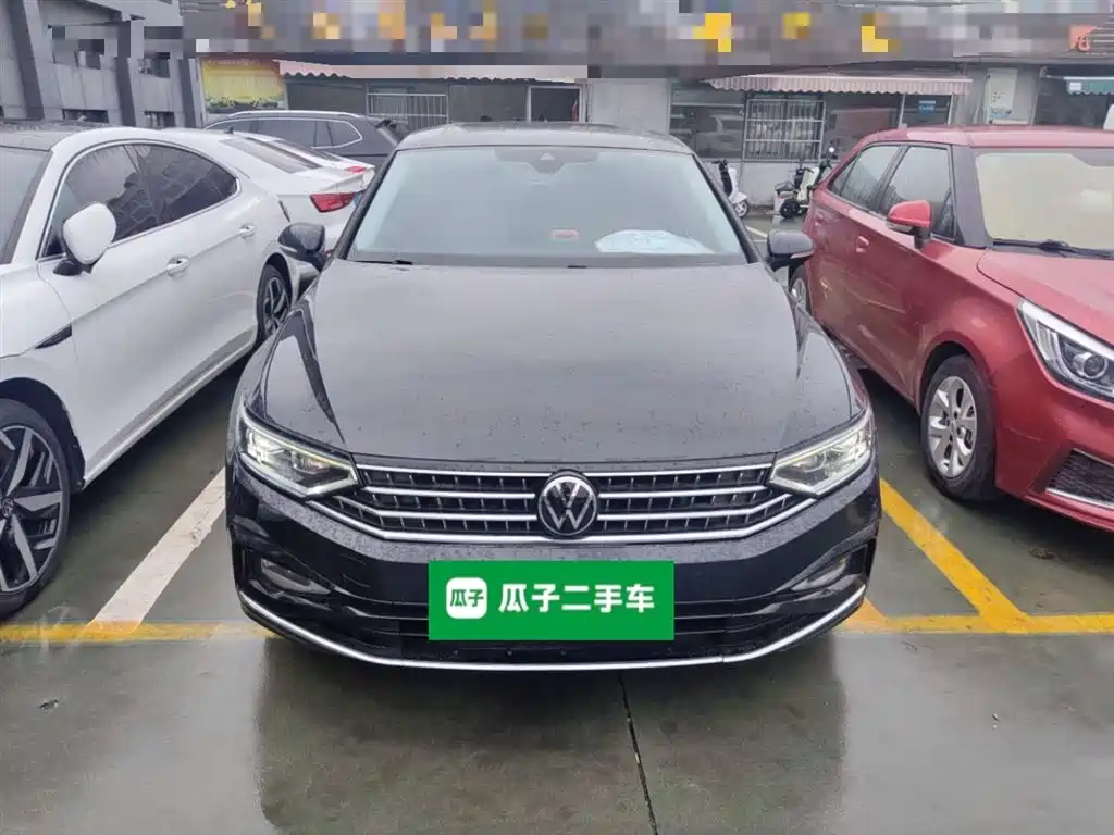 Volkswagen Magotan 2023 Model 2 Million Commemorative Edition 330TSI DSG Luxury фото 3