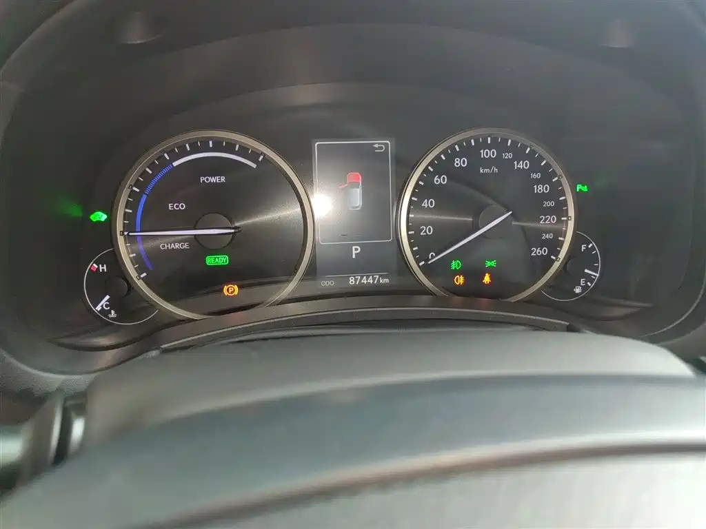 Lexus NX 2020 300h FWD F Sport China VI фото 4
