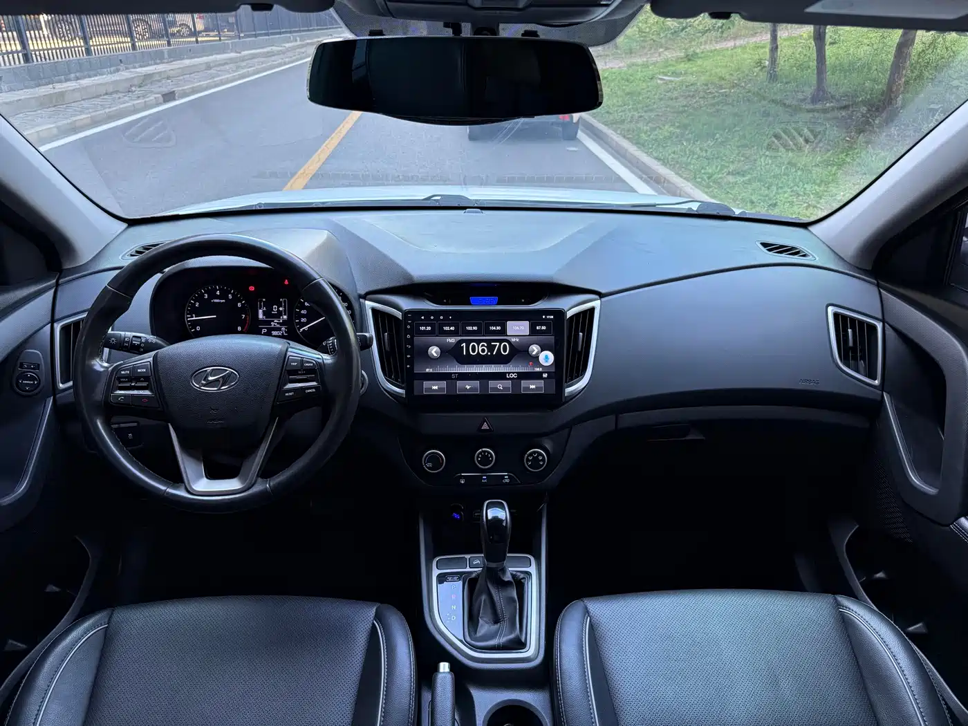 Hyundai Beijing Hyundai ix25 2015 1.6L Automatic 2WD Smart GLS фото 12