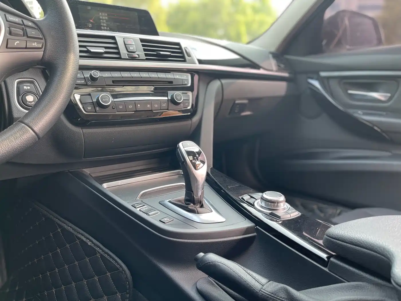 BMW 3 Series 2017 320Li M Sport фото 8