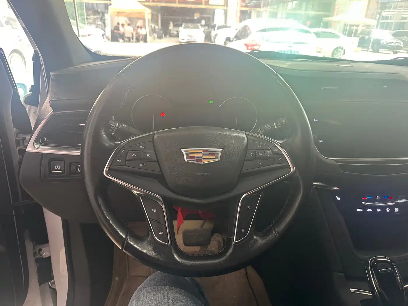 CADILLAC XT5