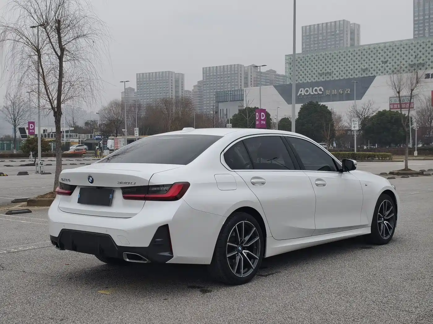 BMW 3 Series 2023 320Li M Sport Package фото 5