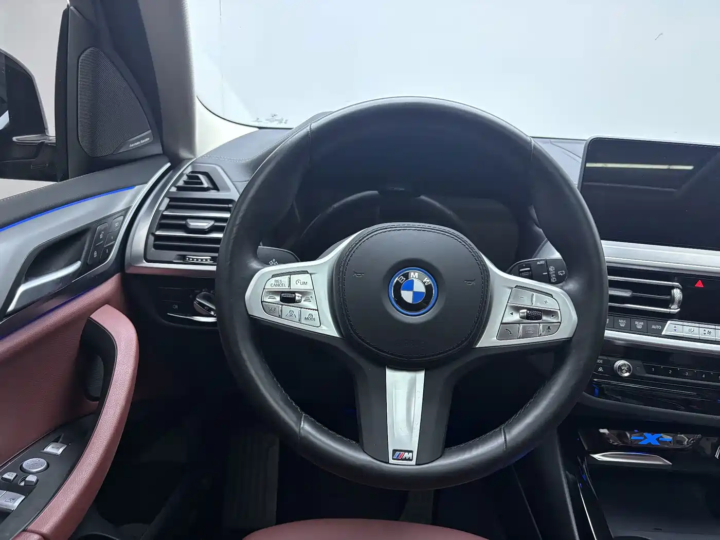BMW iX3 2025 2024 Innovation Leader