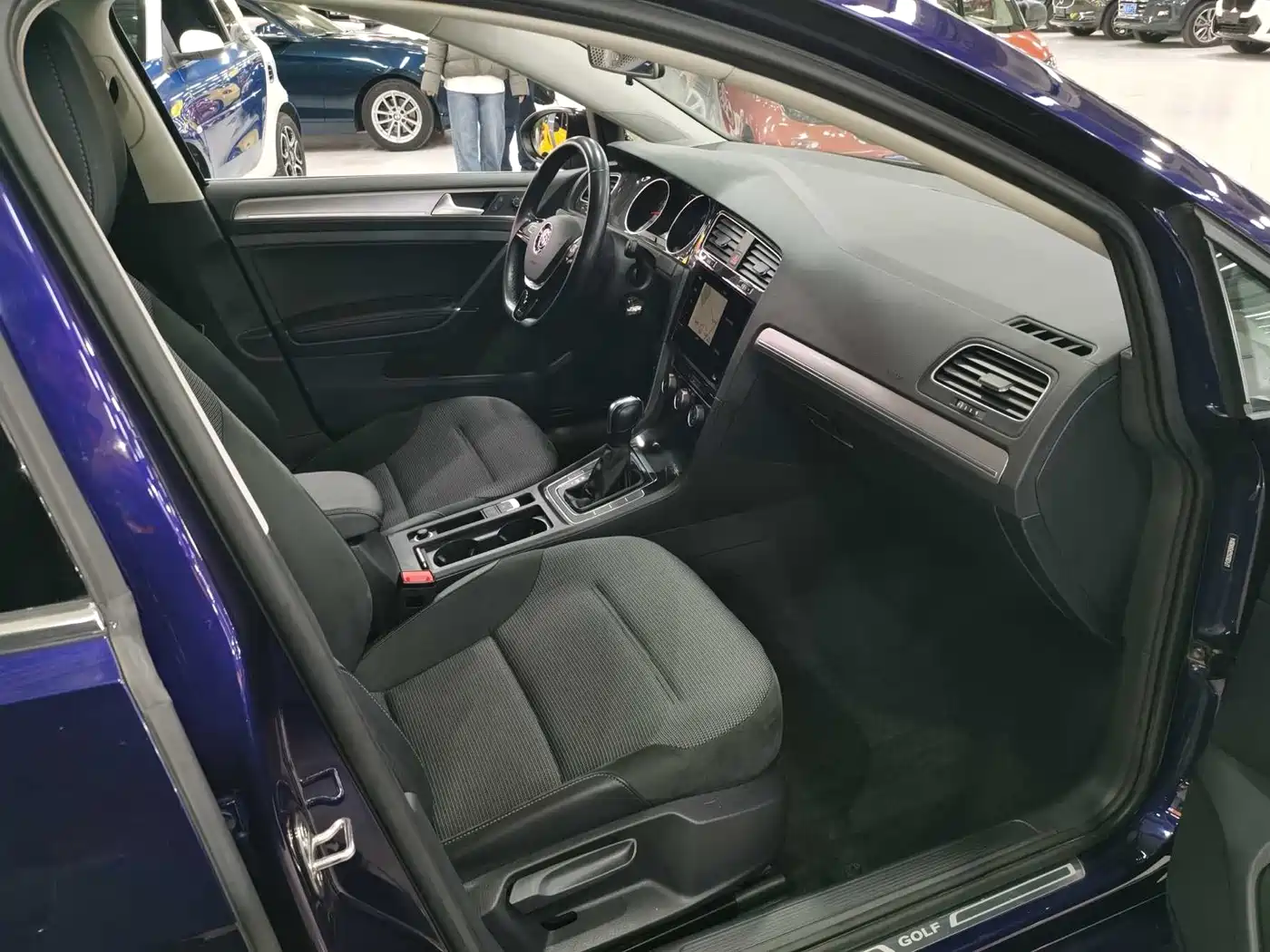 Volkswagen Golf 2020 280TSI DSG Comfort фото 26