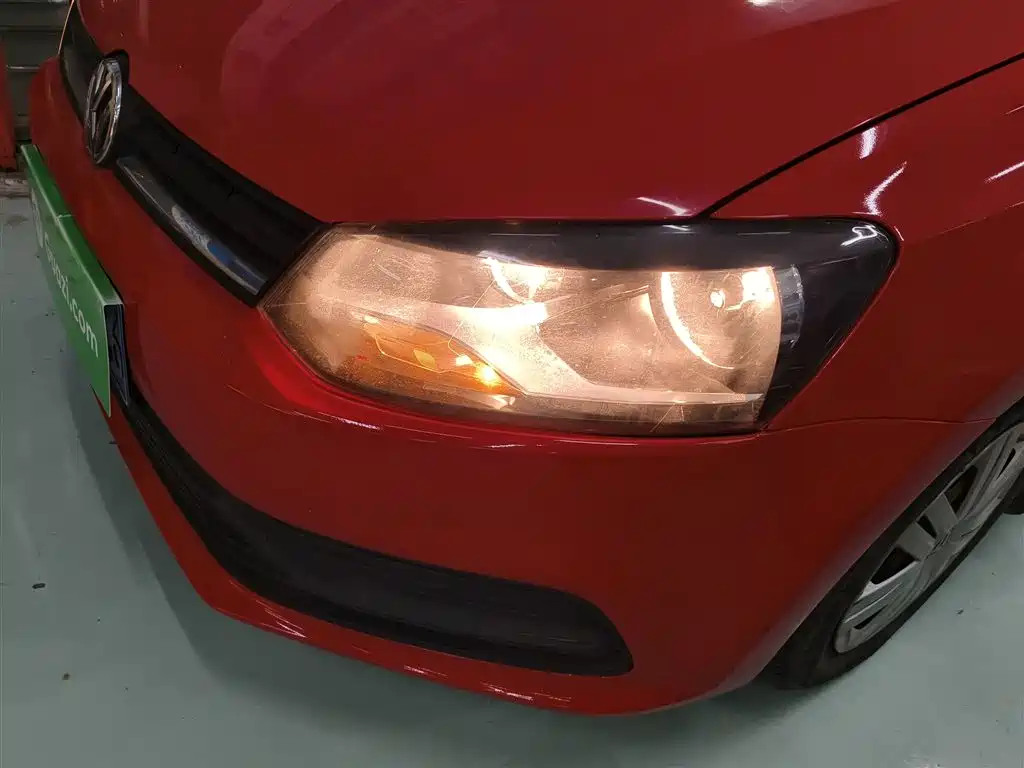 Volkswagen Polo 2018 1.5L Auto Safe Drive фото 16