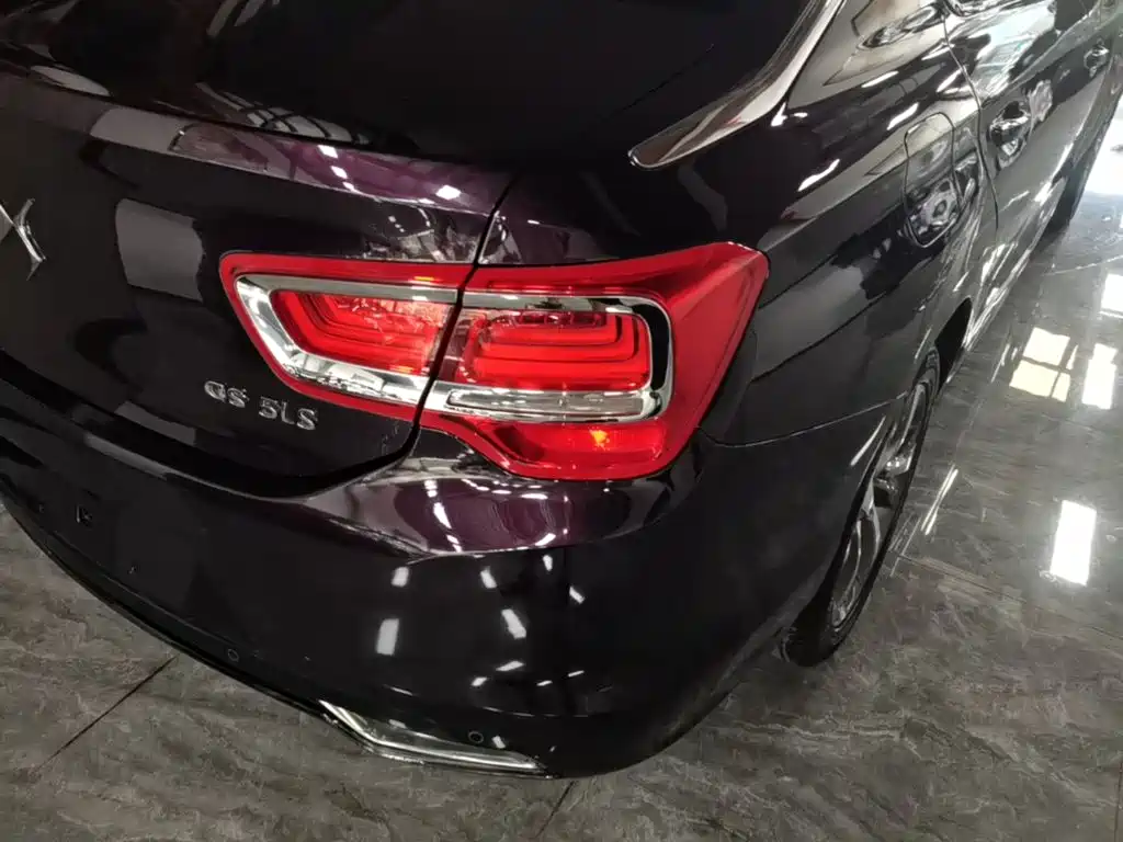 DS 5LS 2016 2016 1.6T Elegant Edition THP160