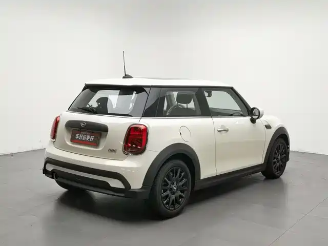 MINI 2022 Facelift 1.5T ONE — фото 2