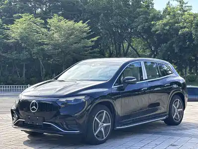 Mercedes-Benz EQS SUV