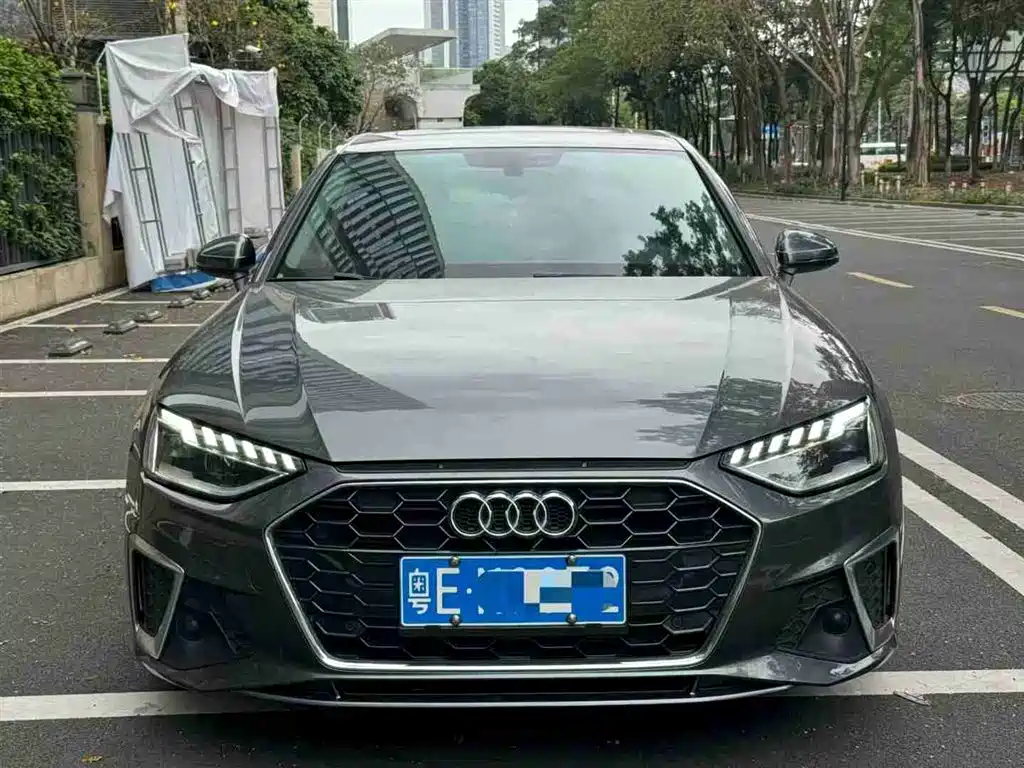 Audi A4L 2020 40 TFSI Fashion Dynamic Edition фото 3