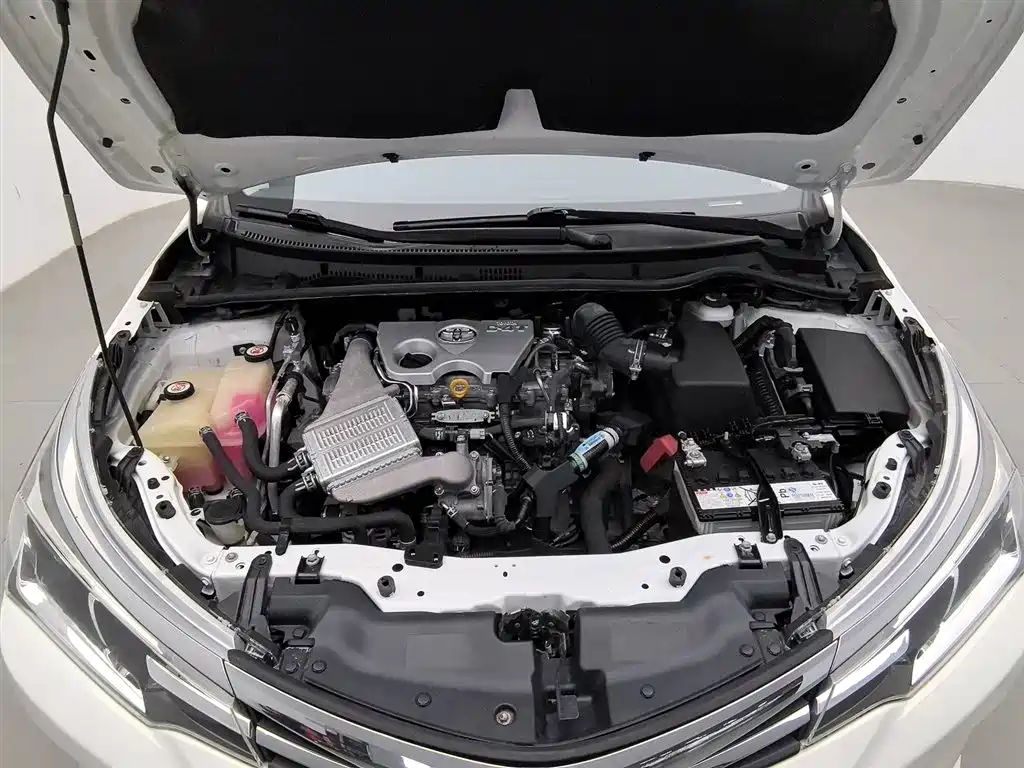 Toyota Corolla 2018 1.2T S-CVT GL Smart Edition фото 6