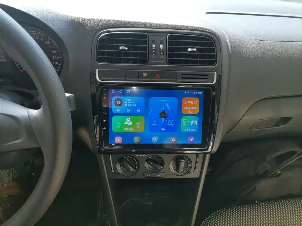 Volkswagen Polo 2016 1.4L Manual Trend фото 13