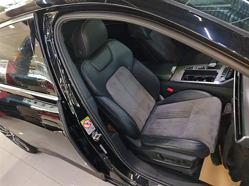Audi A6L 2022 40 TFSI Luxury Dynamic фото 20