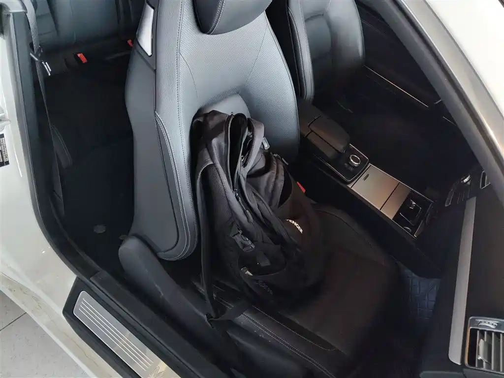Mercedes-Benz E-Class (Import) 2014 E 200 Coupe фото 4