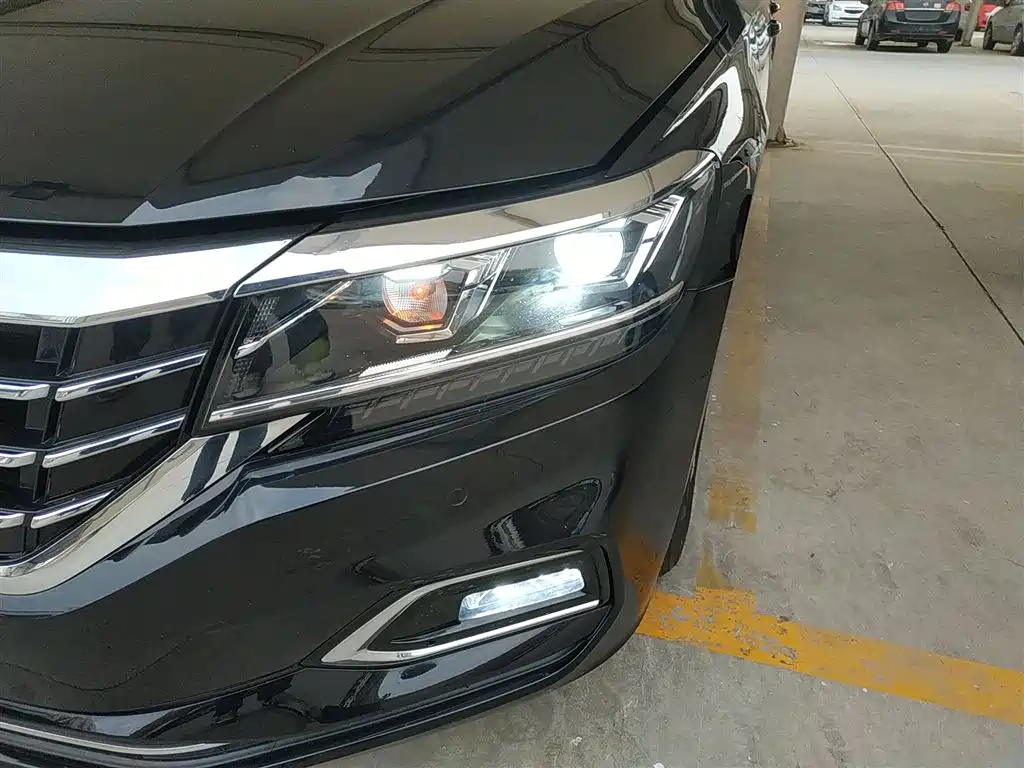 Volkswagen Passat 2020 280TSI Elite Edition China VI фото 18