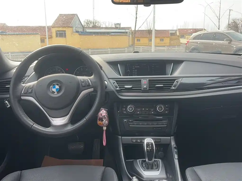 BMW X1 2015 Model sDrive18i Leading Advanced Edition фото 24