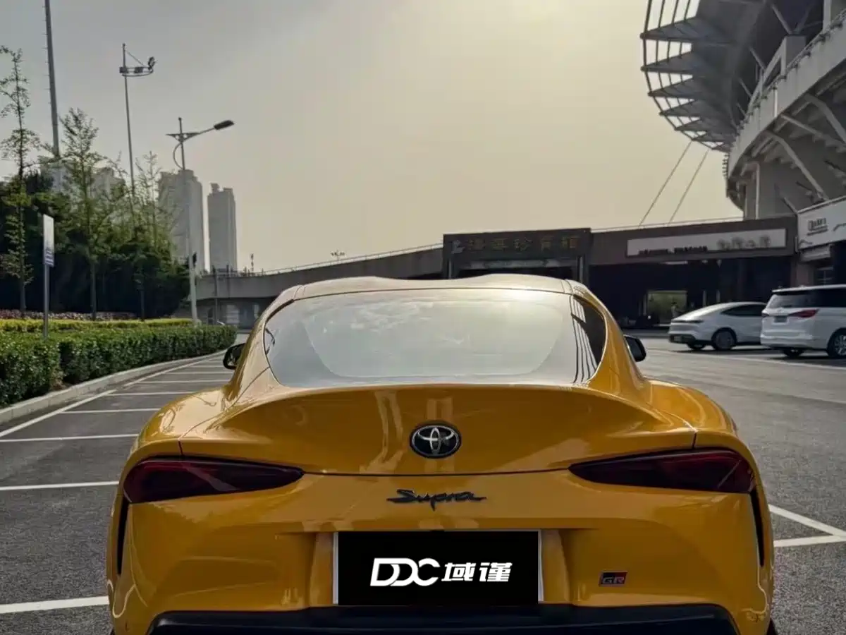 Toyota Supra 2022 2021 GR SUPRA 3.0T Standard