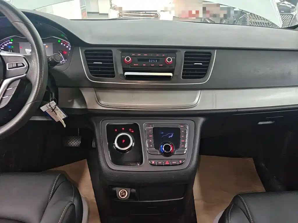 Maxus G10 2022 2022 2.0T Auto Smart Edition Petrol 7-Seater