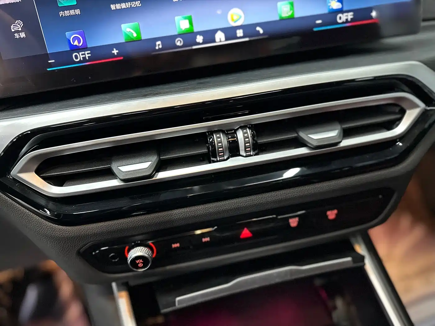 BMW 3 Series 2023 325i M Sport Package фото 12