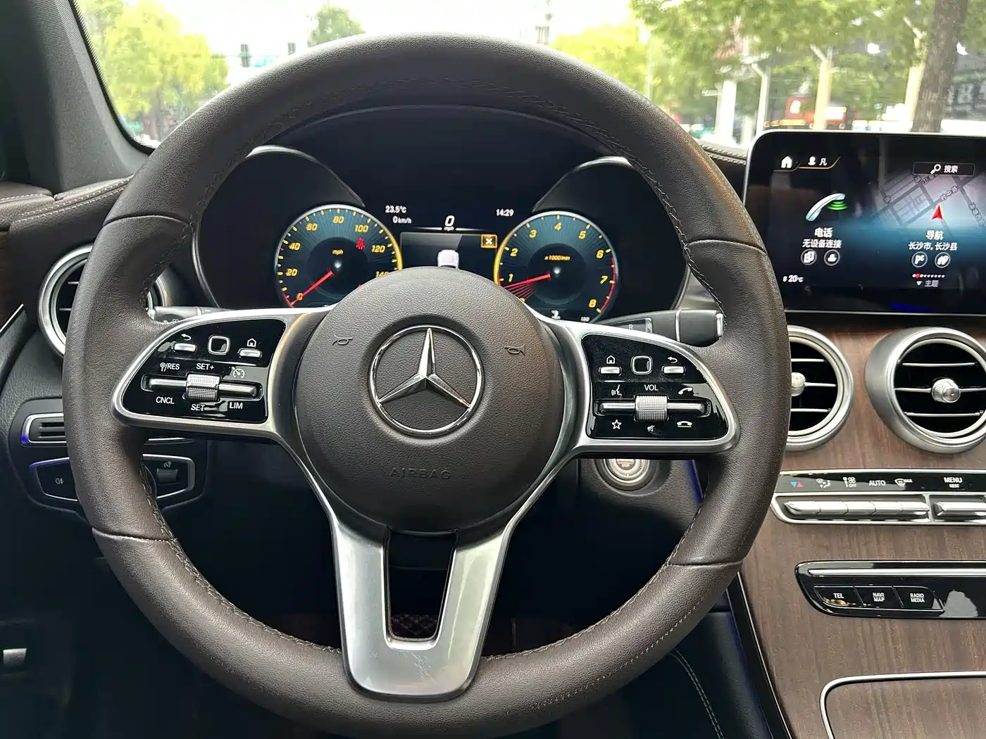 MERCEDES-BENZ GLC