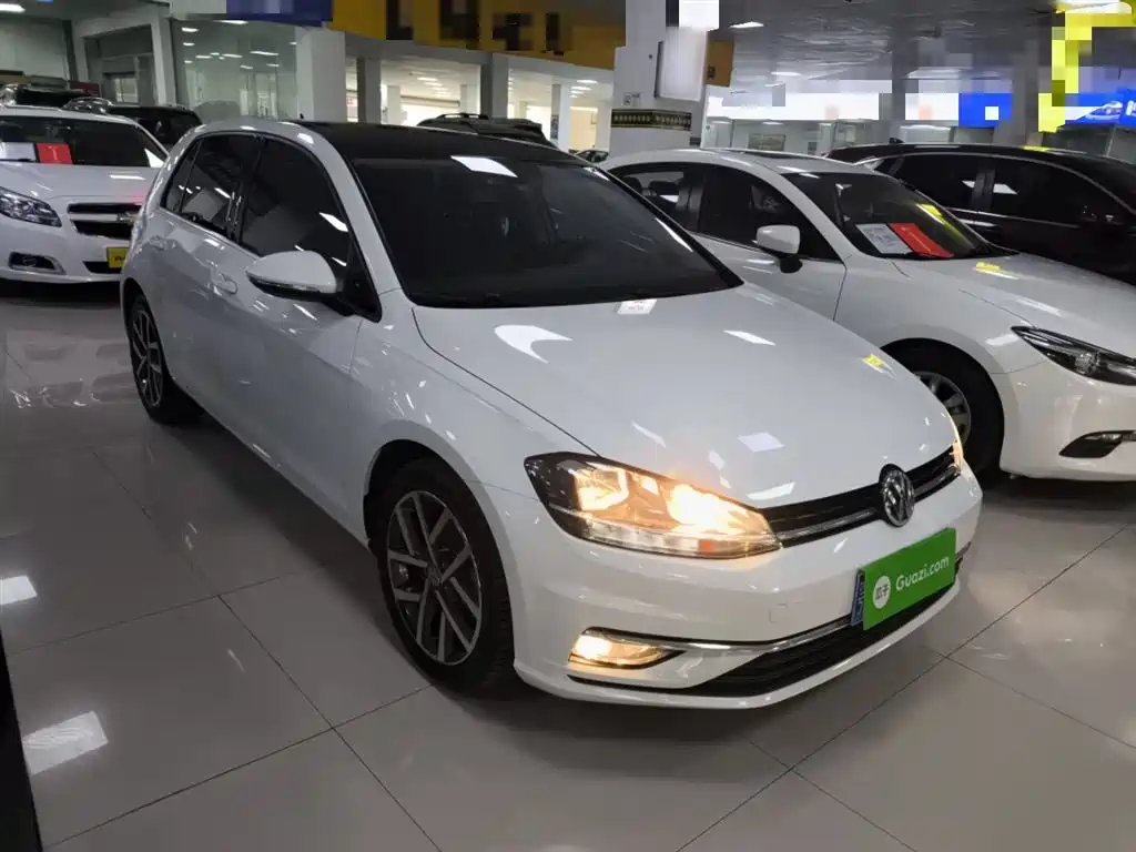 Volkswagen Golf 2020 Beloved Edition 280TSI DSG Comfort фото 22