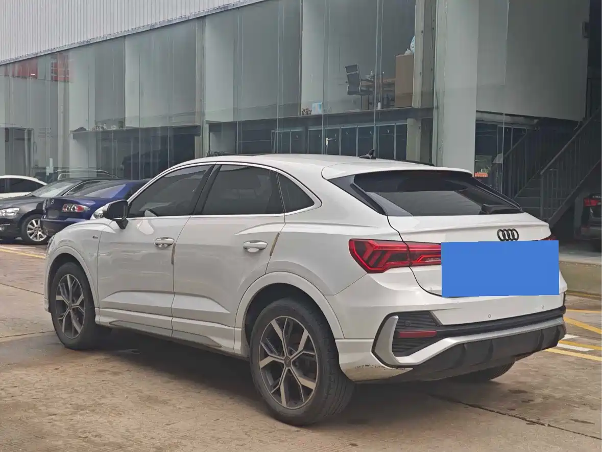Audi Q3 Sportback 2020 40 TFSI Fashion фото 9