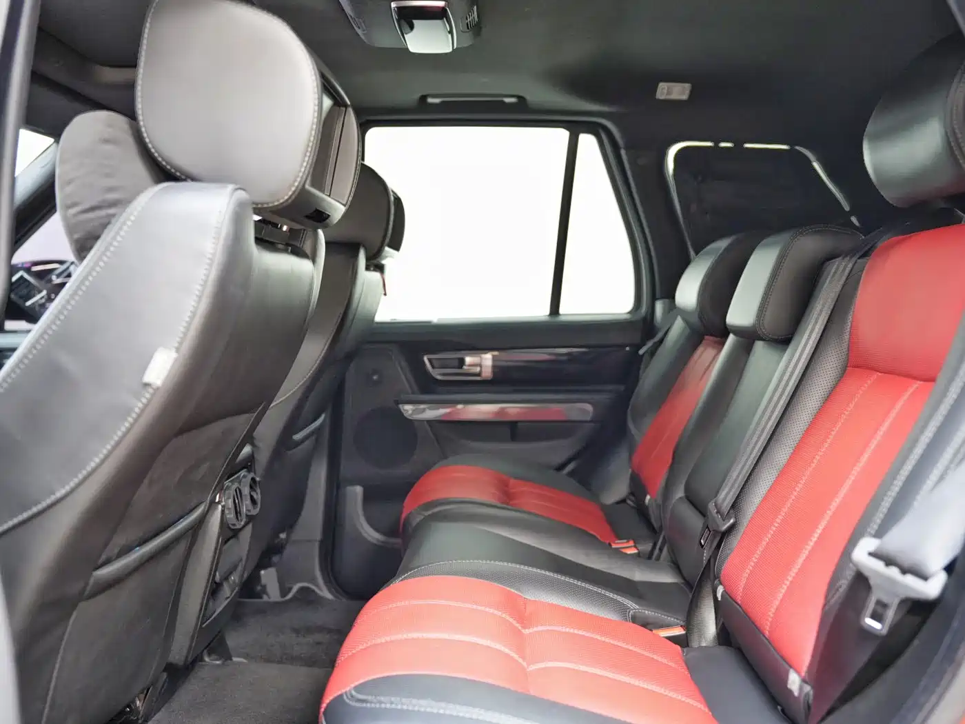 Land Rover Range Rover Sport 2013 5.0 NA V8 HSE Red Limited Edition фото 9