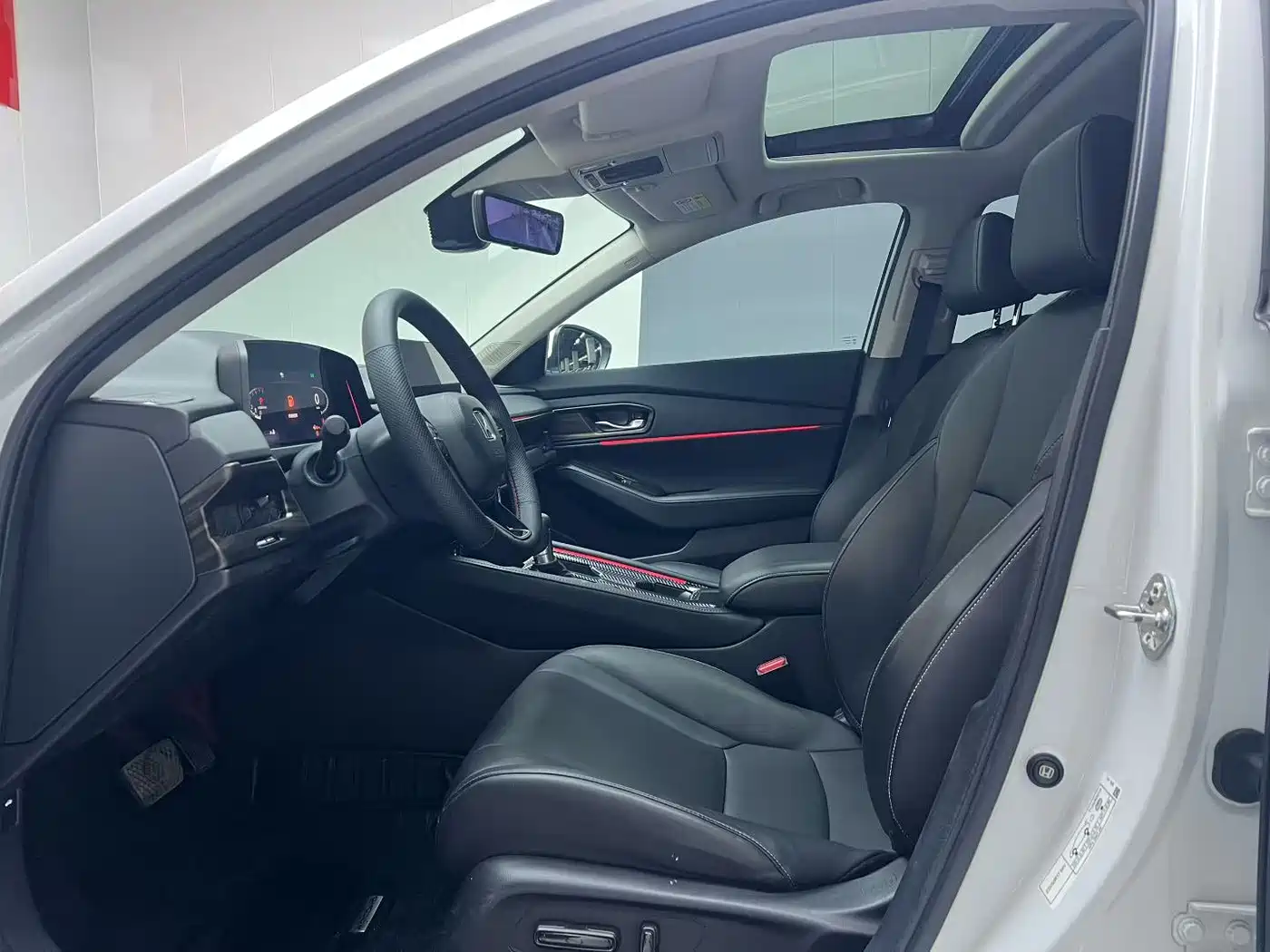 Фото 8 - Honda Accord