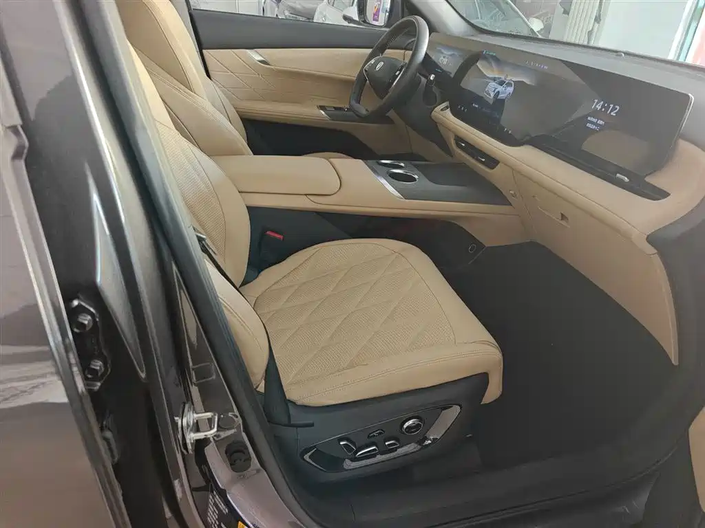 Фото 20 - Changan CS75 PLUS