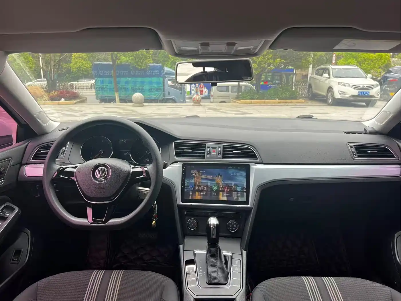 Volkswagen Lamando 2017 230TSI DSG Trend Edition фото 9